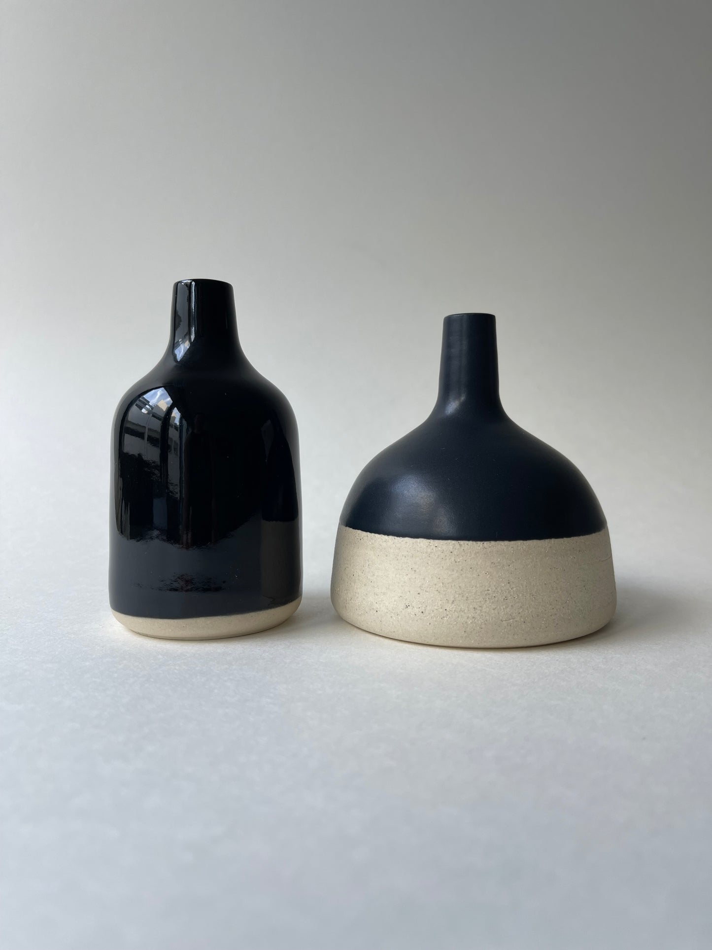 Bud vase : black gloss 2