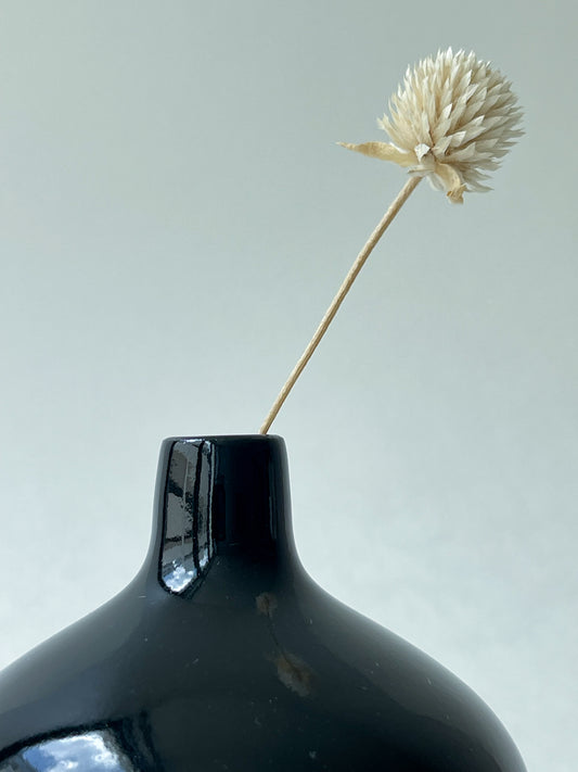 Bud vase : black gloss 1