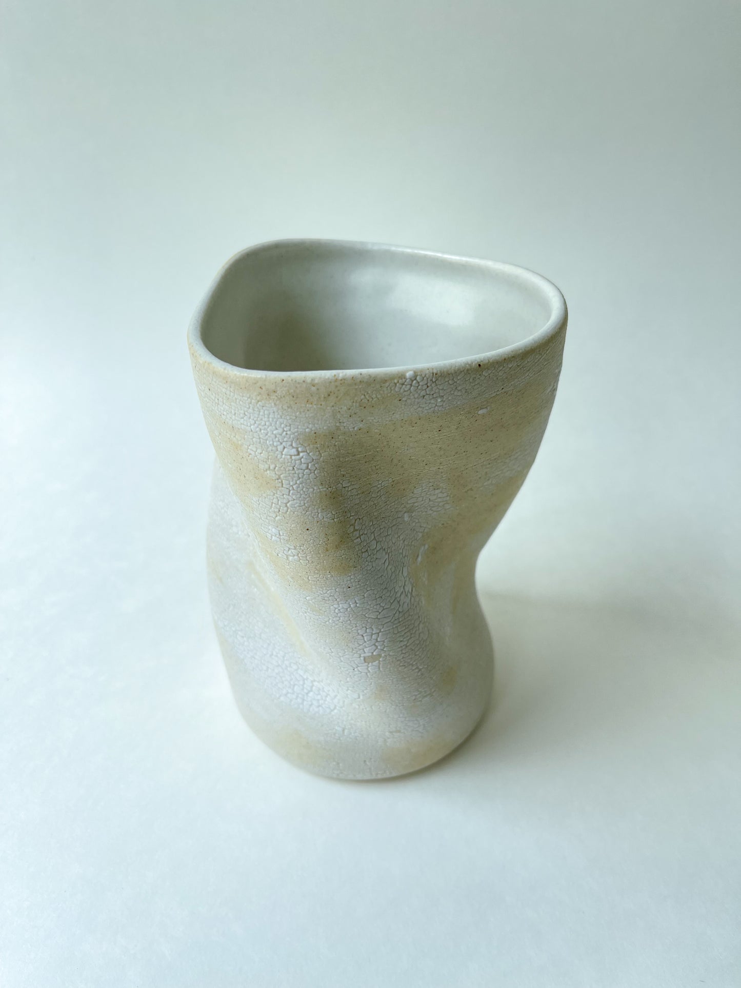 Twisty Vase - cracked white - l