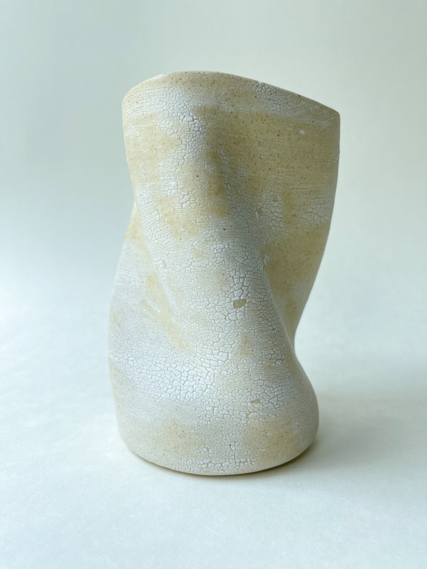 Twisty Vase - cracked white - l