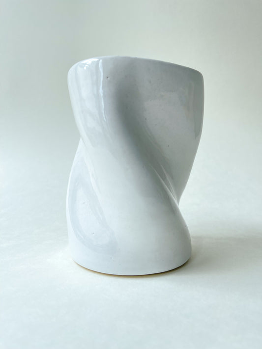 Twisty Vase - white gloss - m